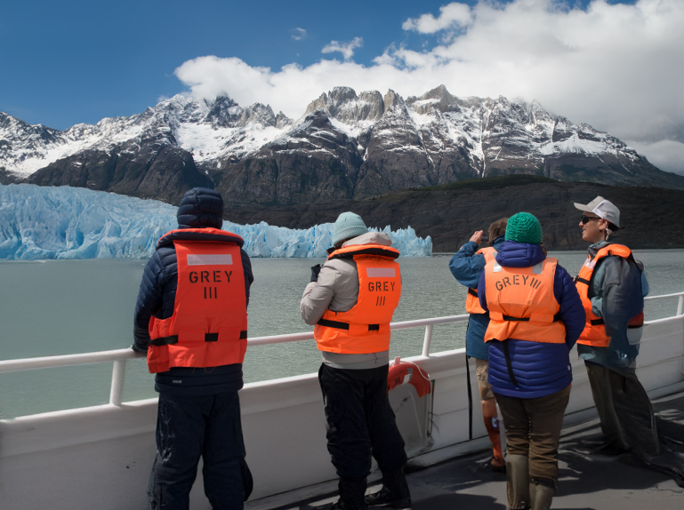 Navegacion-a-Glaciar-grey